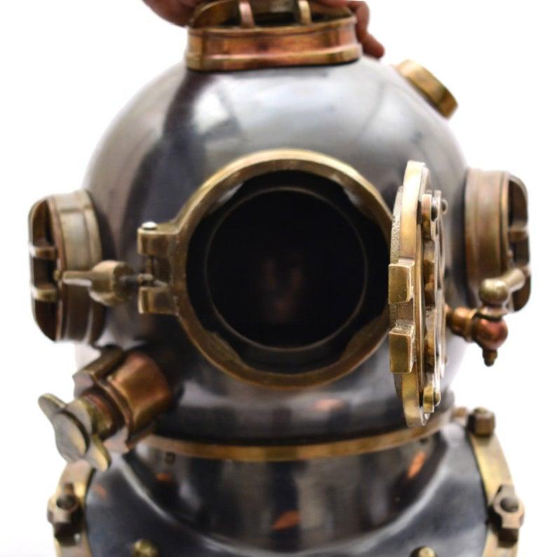 Unique Design Art Collectible Deep Sea Diving Helmet. - collectiblegiftitems